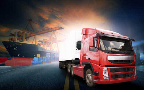 紐酷國際FBA?？? /> 
</div>
<br />
EMC定提快船稍微慢一點，紐酷國際開通的美西拆柜快卡就是采用這種船，美西時效是16-22天左右，美東參考時效大概是23-30天看距離遠近。價格要比美森和以星快船要便宜一些。<br />
<br />
<br />
紐酷國際的優(yōu)勢是卡派，海外倉采用7*24小時輪班制度，周末照常拆柜貼標，卡車派送的時效要比大部分同行要快一些。時效媲美海派，而疫情期間本地UPS快遞人手不足，時效有時還不如我們的卡派穩(wěn)定。<br />
<br />
<br />
還有一種是用普船的這種運費最便宜，對于時效沒有很高要求的亞馬遜賣家這是非常劃算的渠道。<br />
<br />
<br />
<br />                        </div>
                    </div>
                    <div   id=